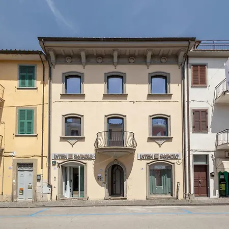 Rosso Rubino - Mansarda Vista A Apartment Marta
